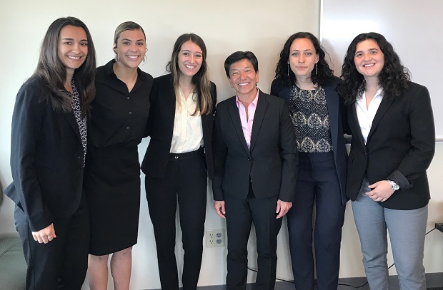 Justice Mary Yu meeting with the 2021 Fellows