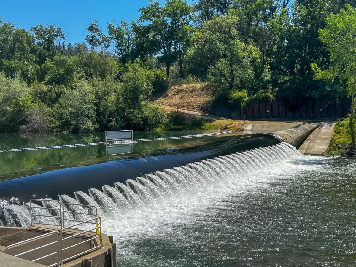 Russian River rubber dam inflated at Mirabel
