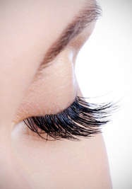 Lash natural looking down