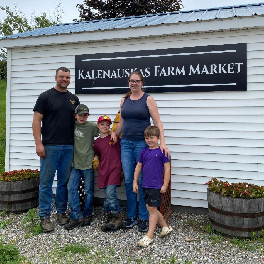 Kalenauskas Farm Market in Watertown, Connecticut