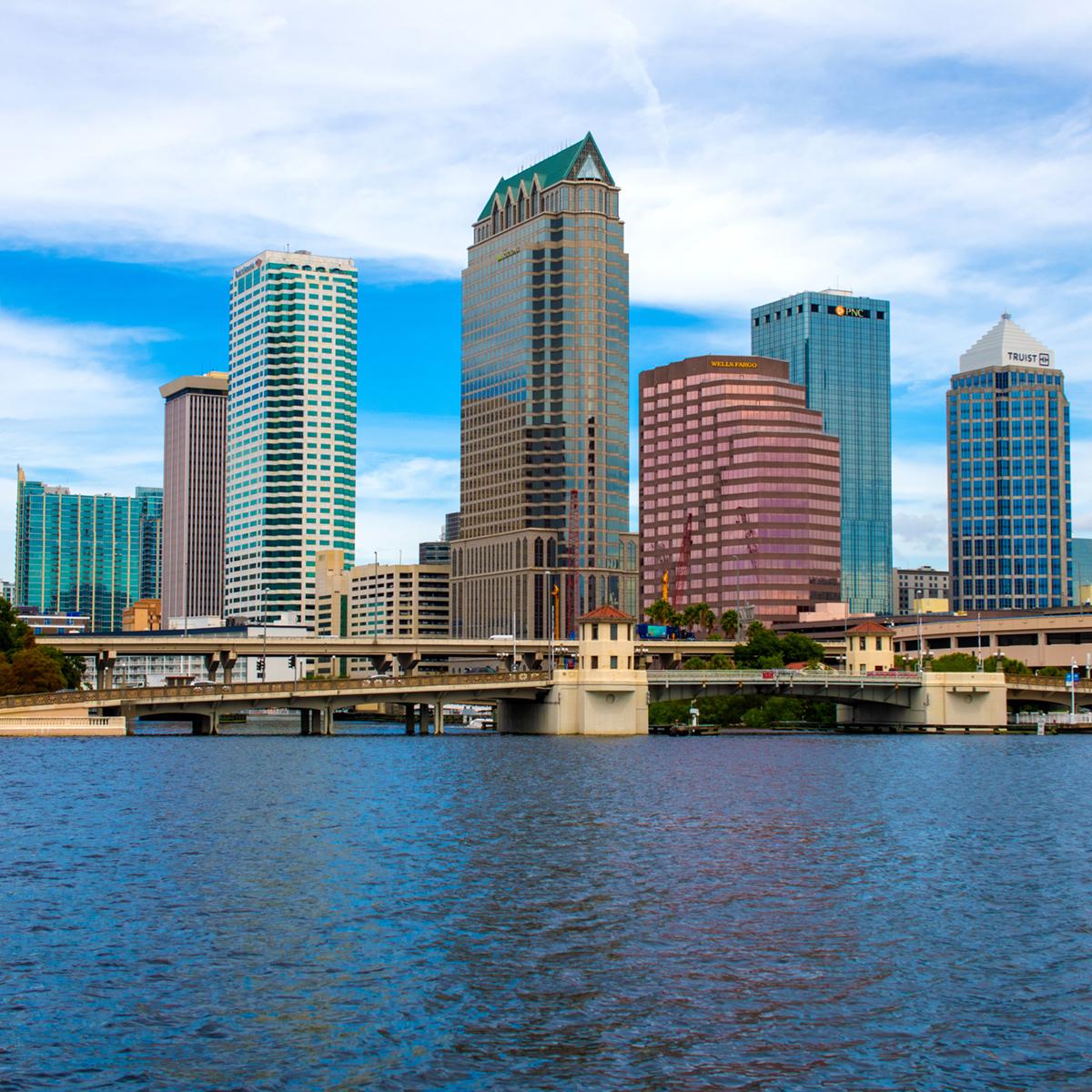 tampa skyline