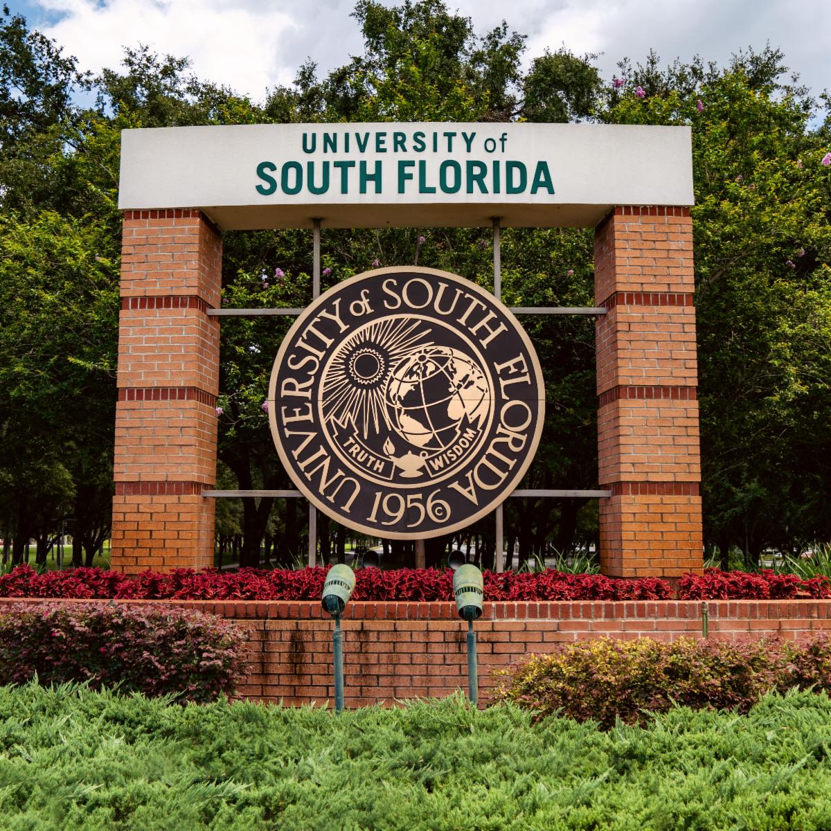 image of tampa entrance seal