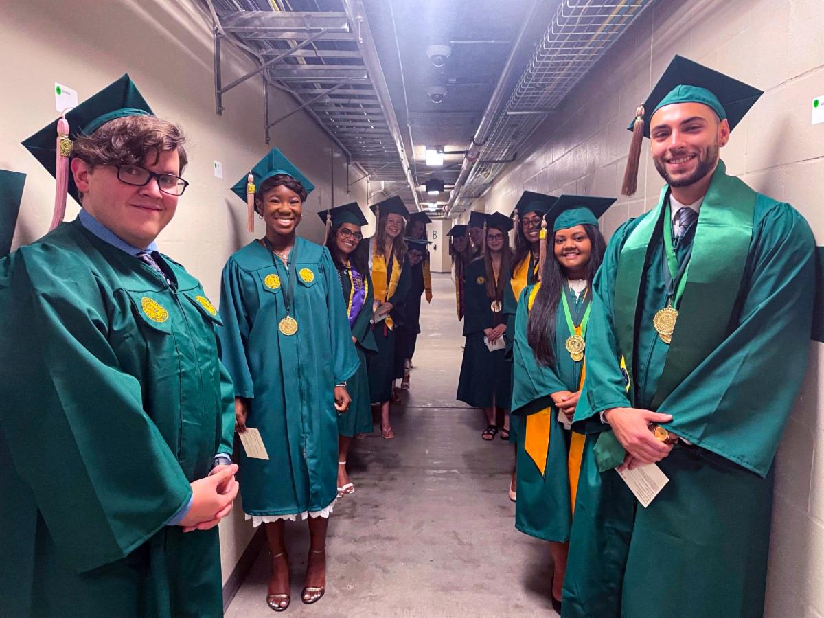 grad pics king o_neal scholars 2.jpg