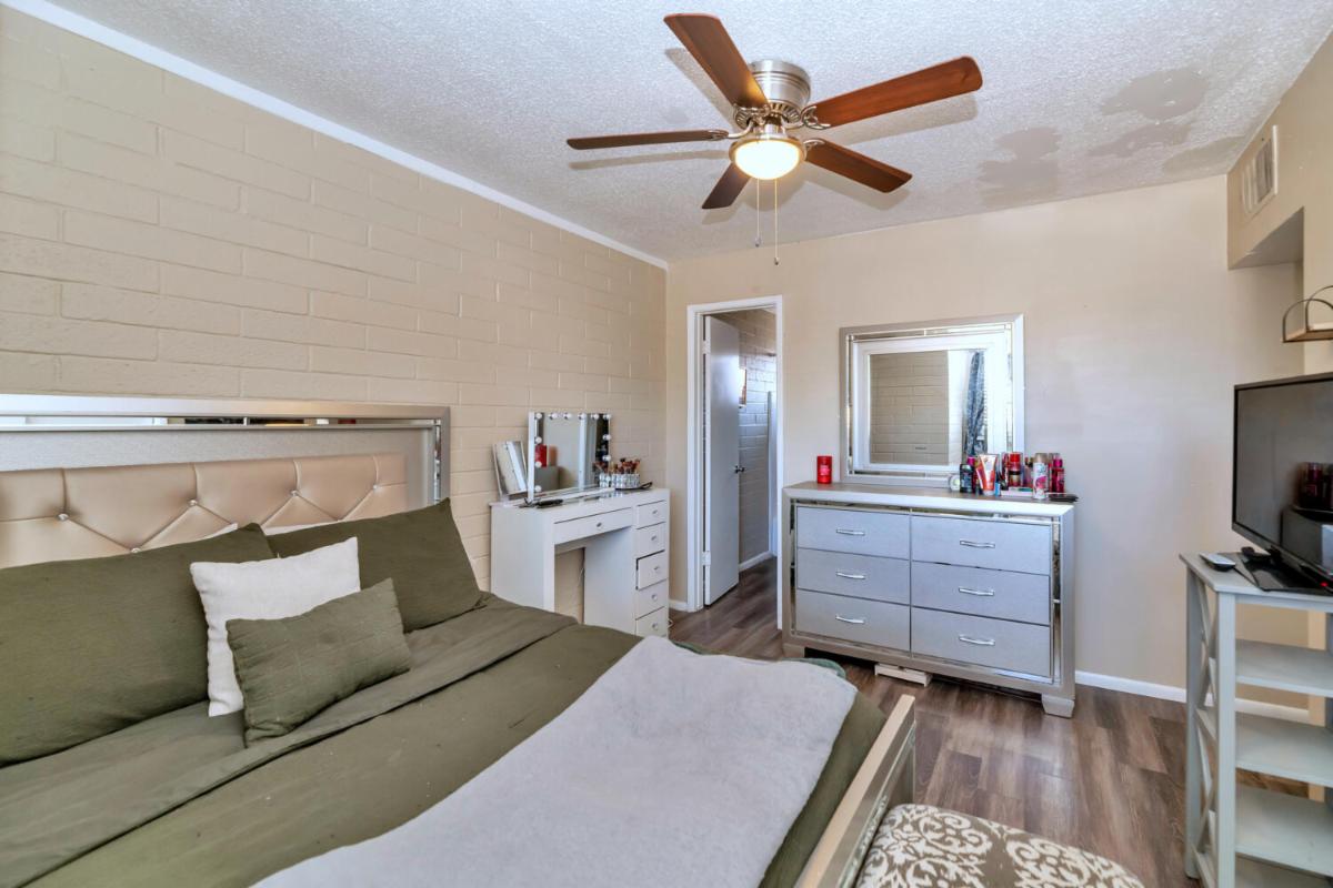 8 Unit Multifamily 1,595,000 5 Interest Only Payments