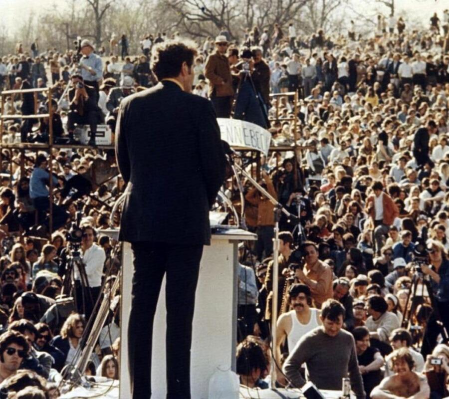 earth day crowd 1970