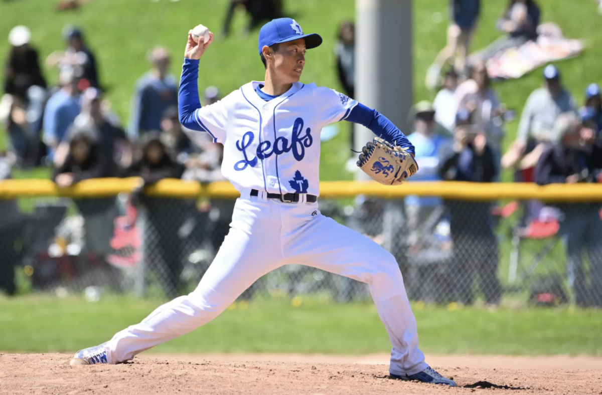 Ayami Sato throws a fastball during debut game with Toronto Maple Leafs (Photo Credit: Dan Hamilton-Imagn Images)