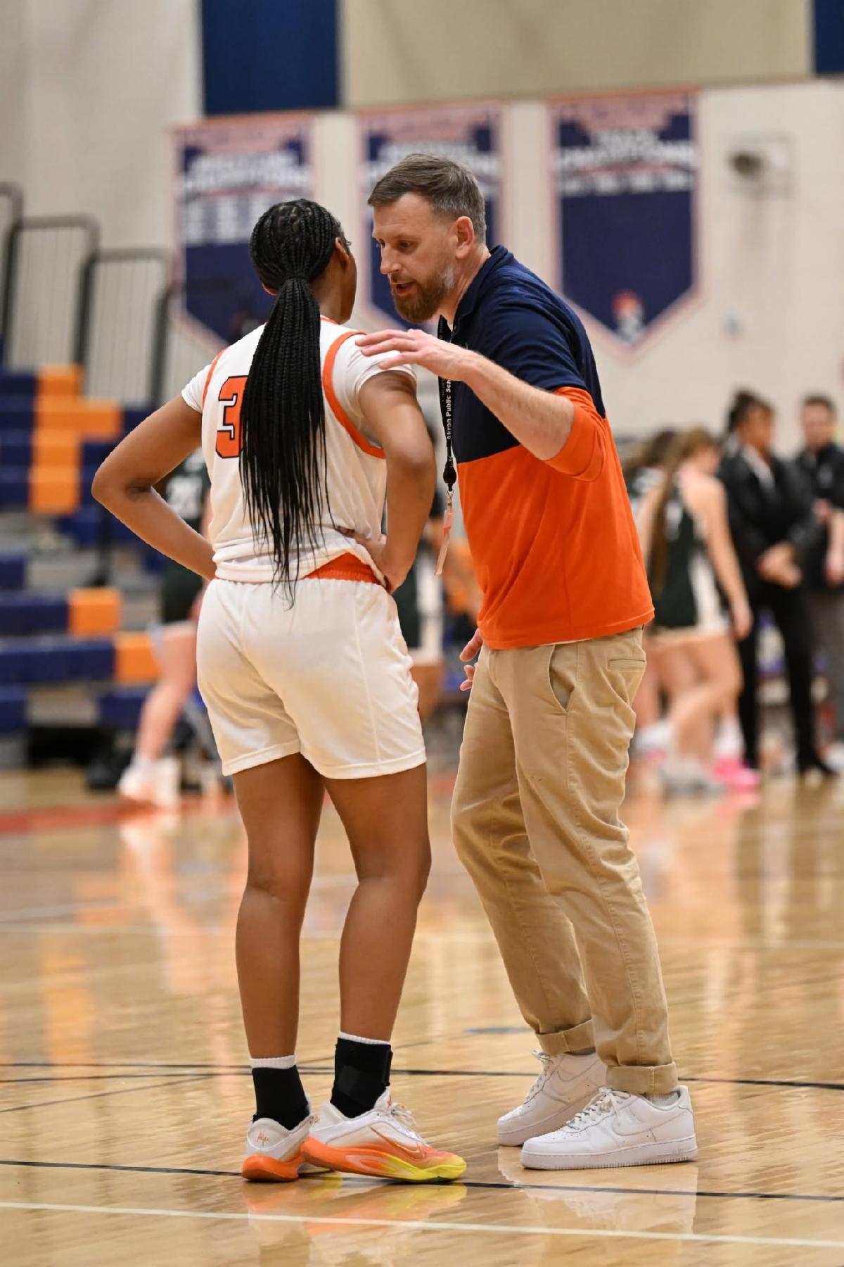 Ellet's coach motivating player