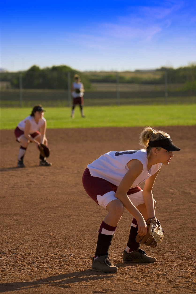young_softball_players.jpg