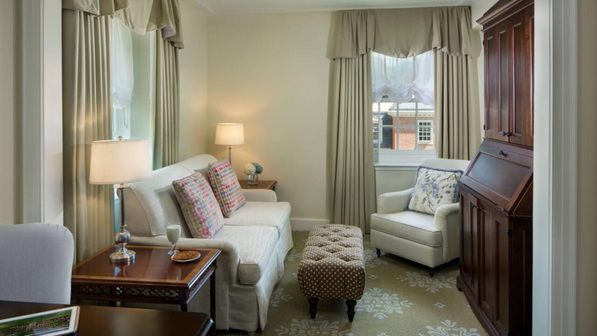 185 King and Double Queen Suites For Sale 399 Per Room plus Shipping