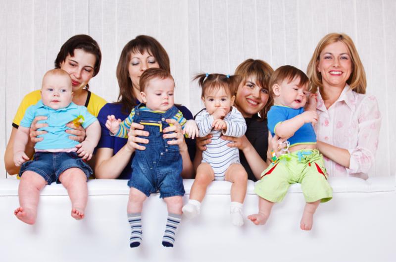 mothers_playing_kids.jpg