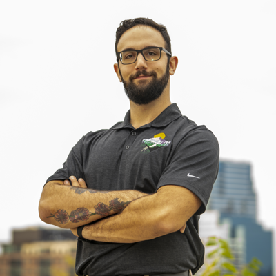  jonah-roznowski-rapid-river-tech-owner-it-low-voltage-expert-professional-headshot-friendly-trustworthy