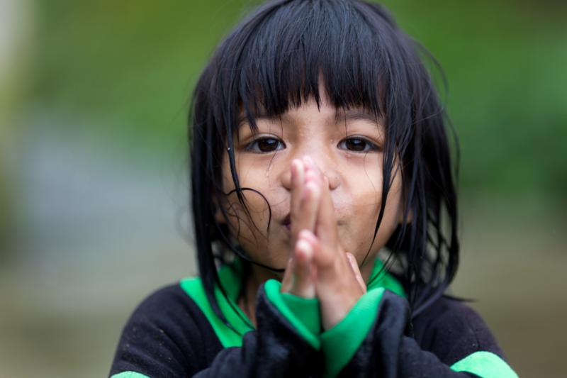 asian_girl_praying.jpg