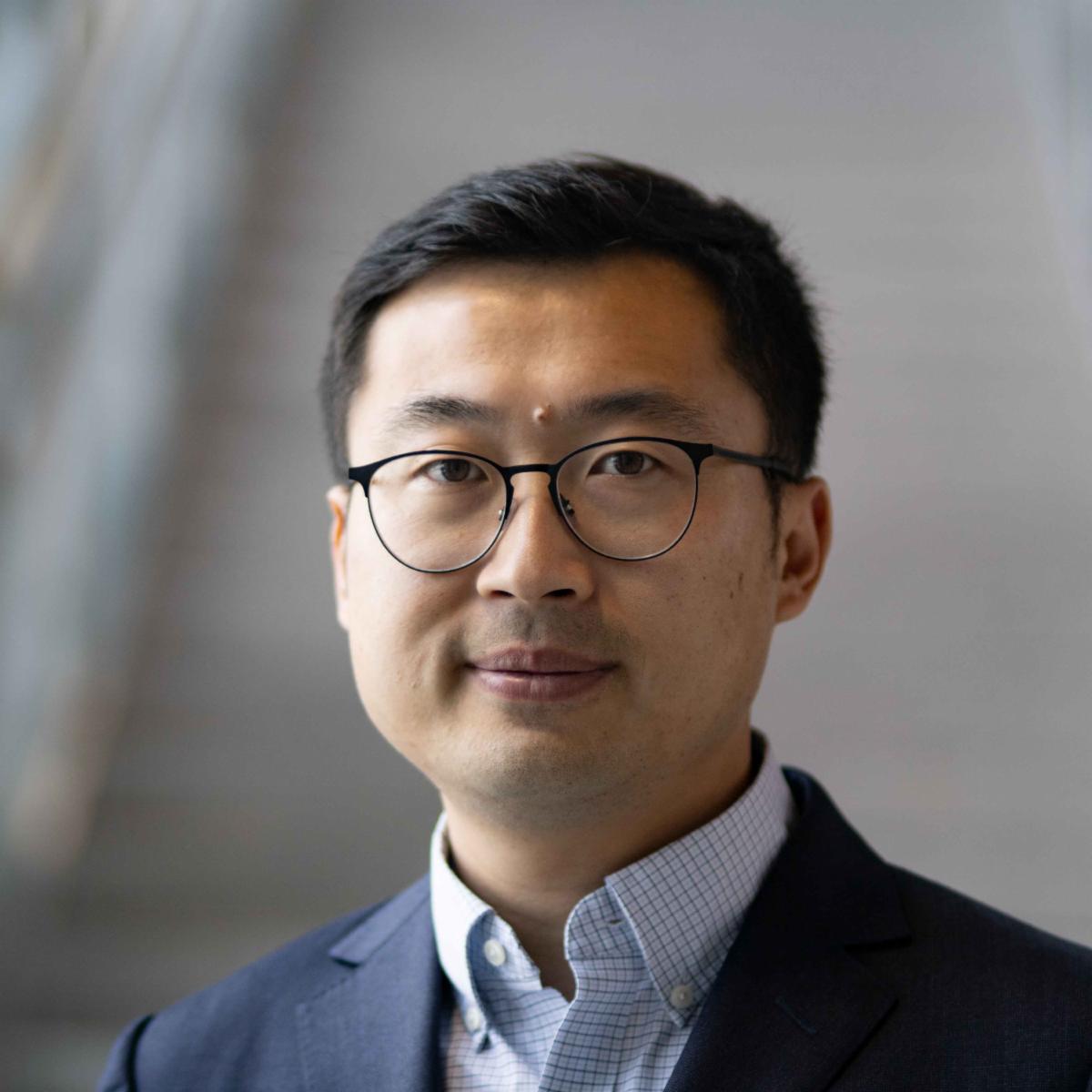 Dr. Daniel Gao