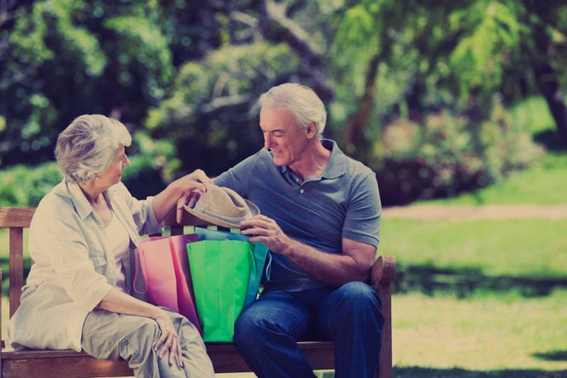 retired_couple_shopping.jpg