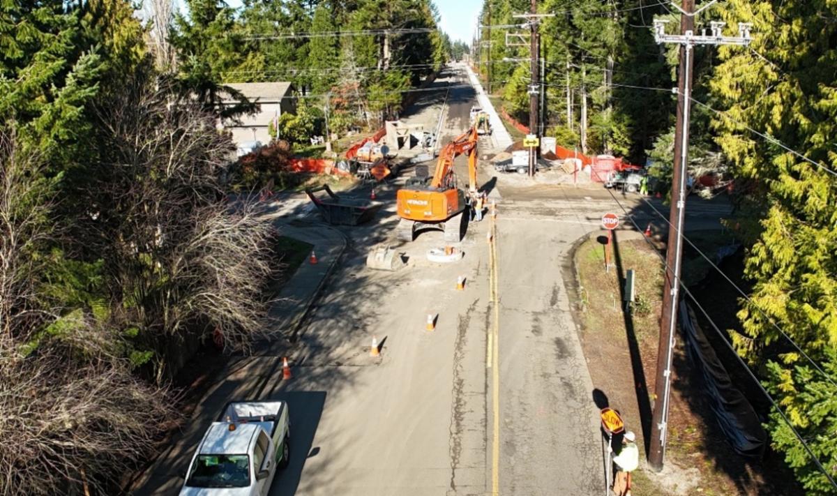 Construction at Noll/Mesford roundabout.