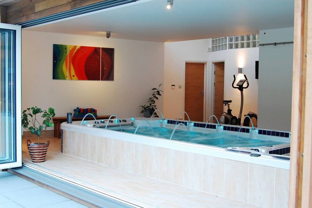 indoor -4marathon-swim spa.jpg