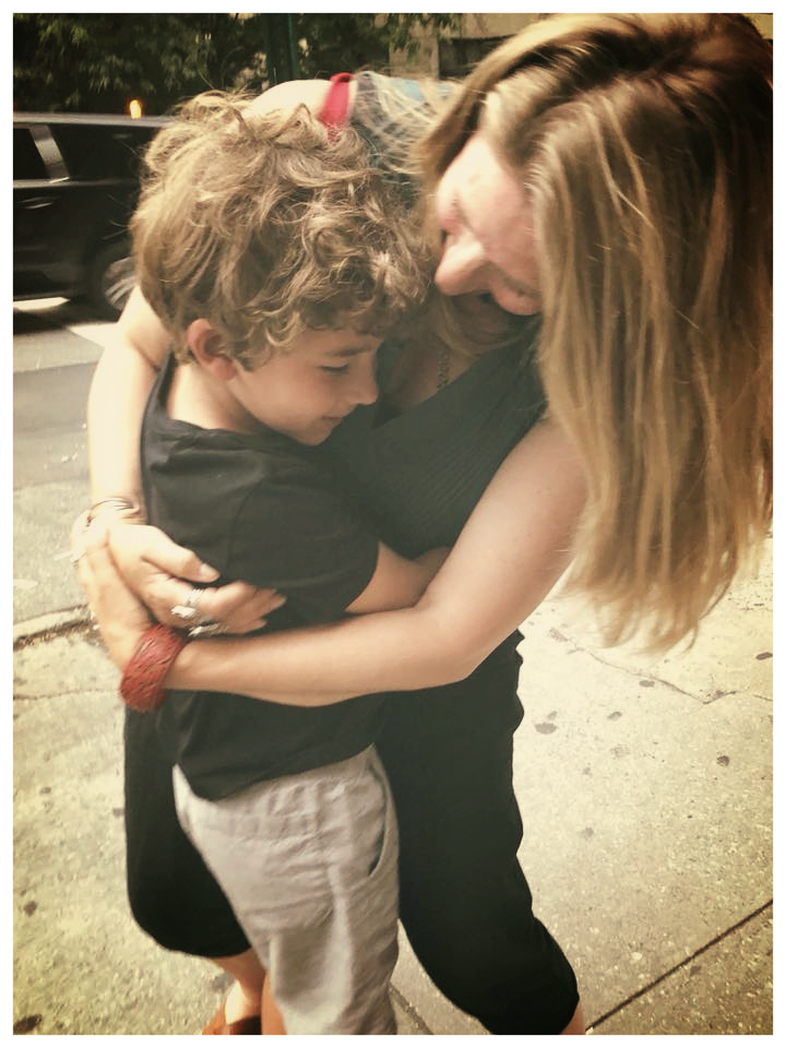 KL hug