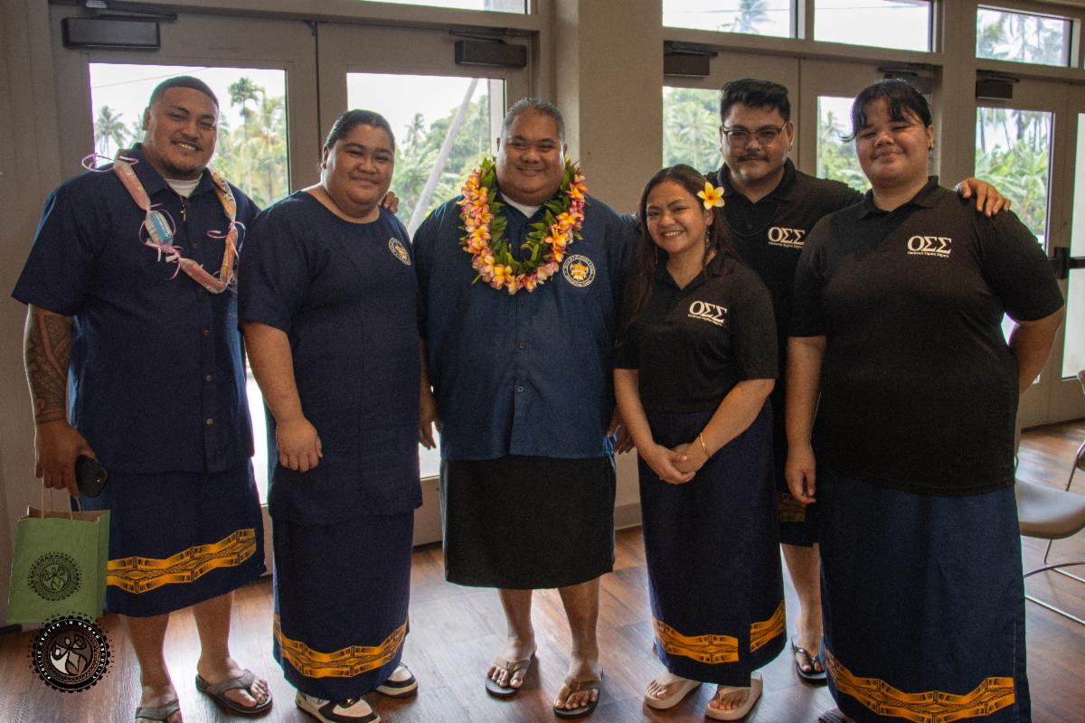 Group photo of OSS officers with Deputy Director, Mathew Tuia and DOA staff that are also OSS professional members.