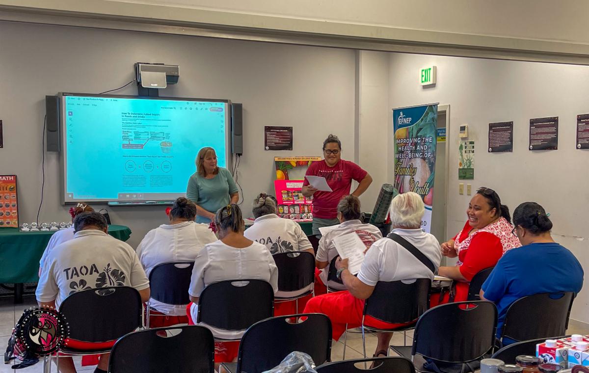 MFP staff presenting to Homemaker class participants