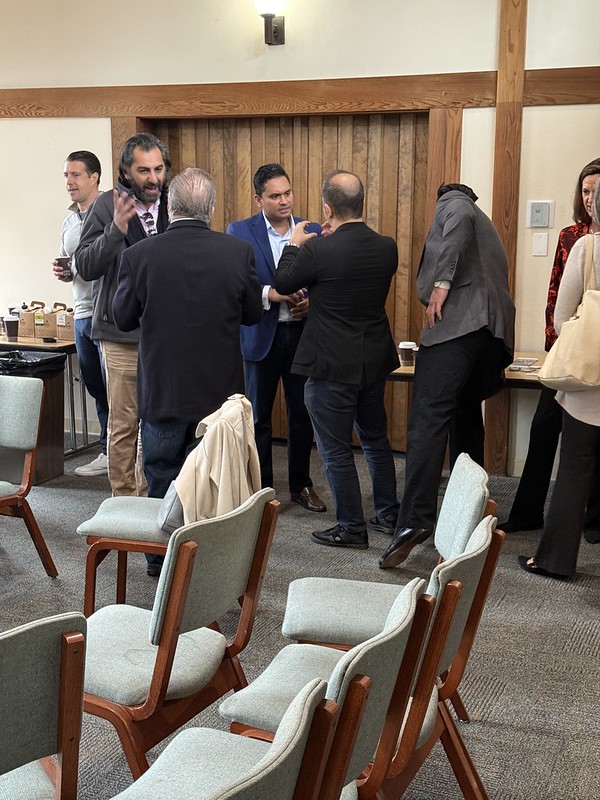 Connectors Mingle at Creekside Commons