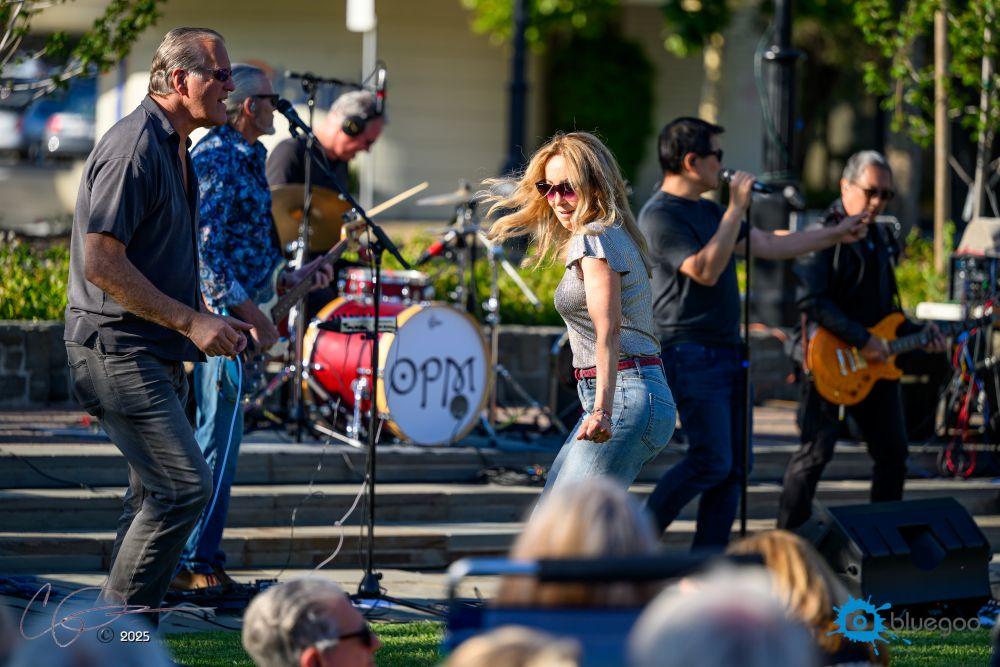Rock the Plaza photos by BlueGoo Photography
