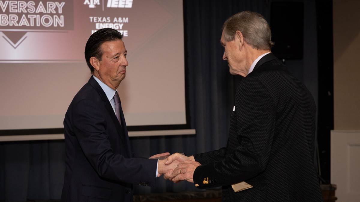 Stratos Pistikopoulos Director of the Energy Institute recognizes John Junkins and the Hagler Institute for Advanced Study for contributions to the success of the Energy Institute