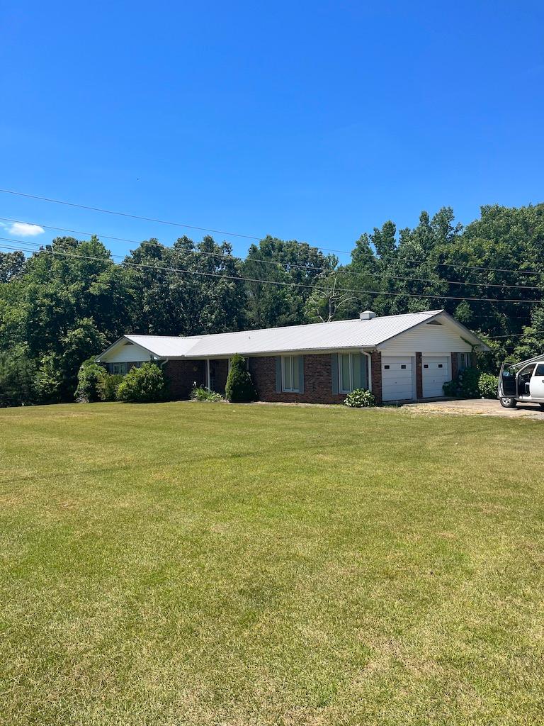 MINUTES FROM THE TN RIVER**ABSOLUTE ONLINE AUCTION**1080 WILKINSTOWN