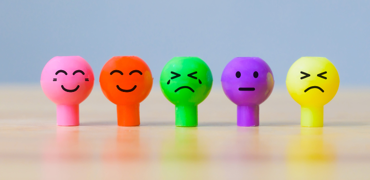 Icons displaying faces of different emotions