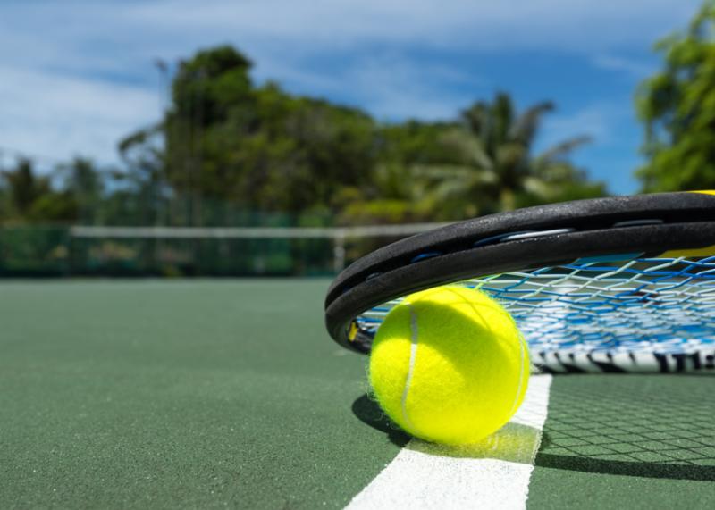 closeup_tennis_racket.jpg