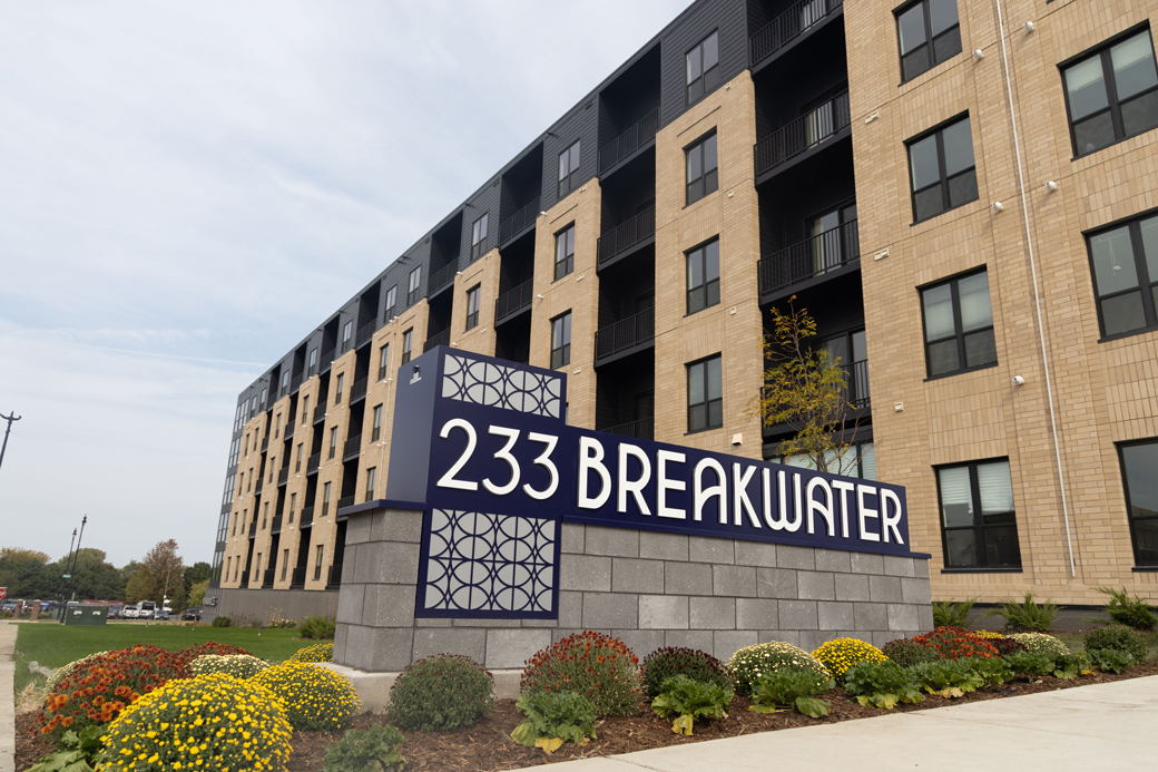 Breakwater 233