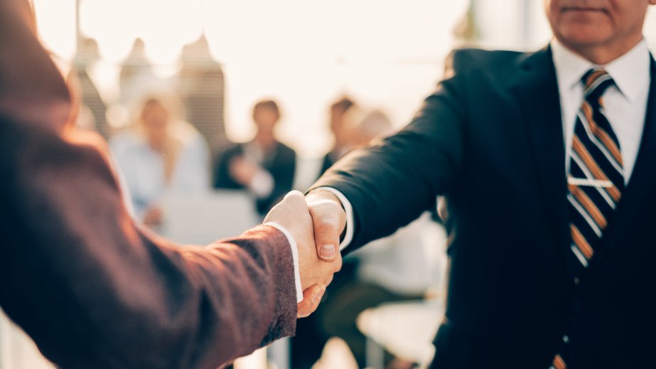 Handshake Buisness -123RF 