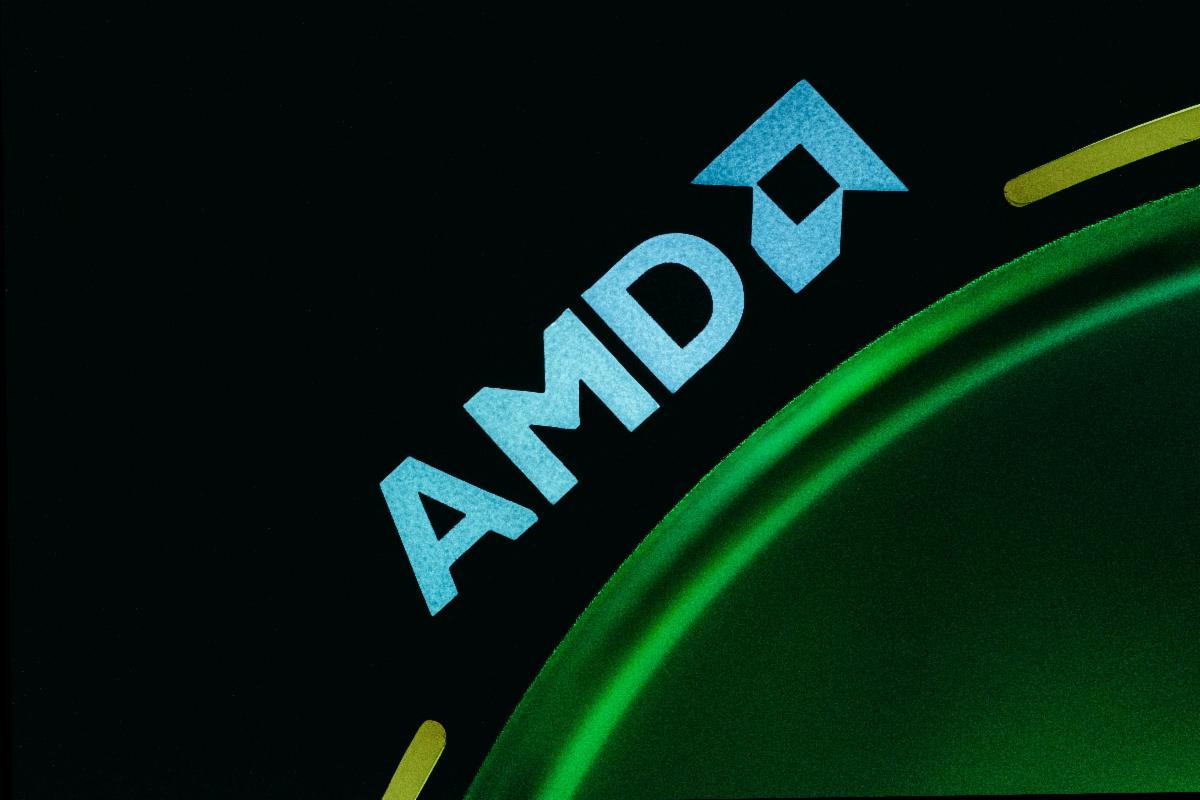 AMD- Bloonberg - Yahooo