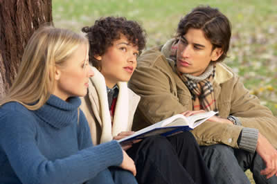 students-discussion.jpg