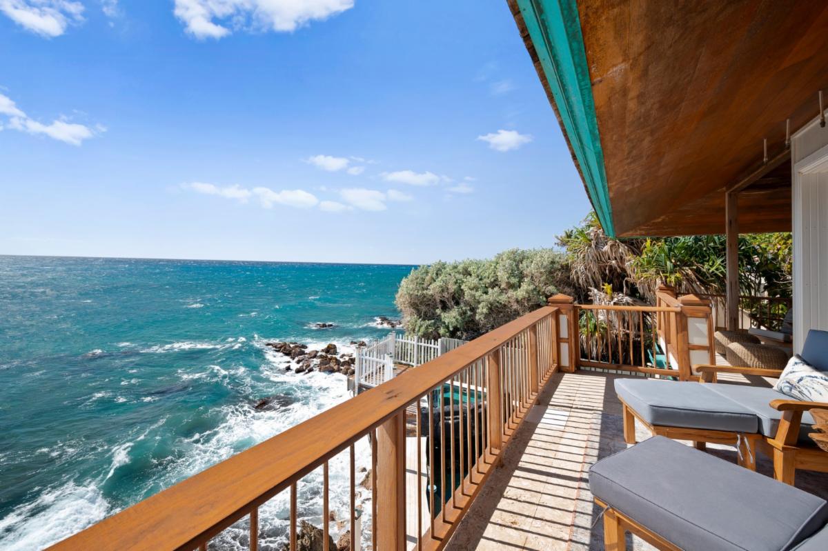 Just Listed in Diamond Head