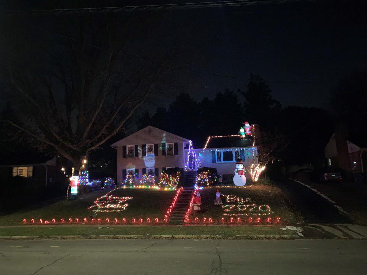 Light Up McLean Holiday Decorating Contest