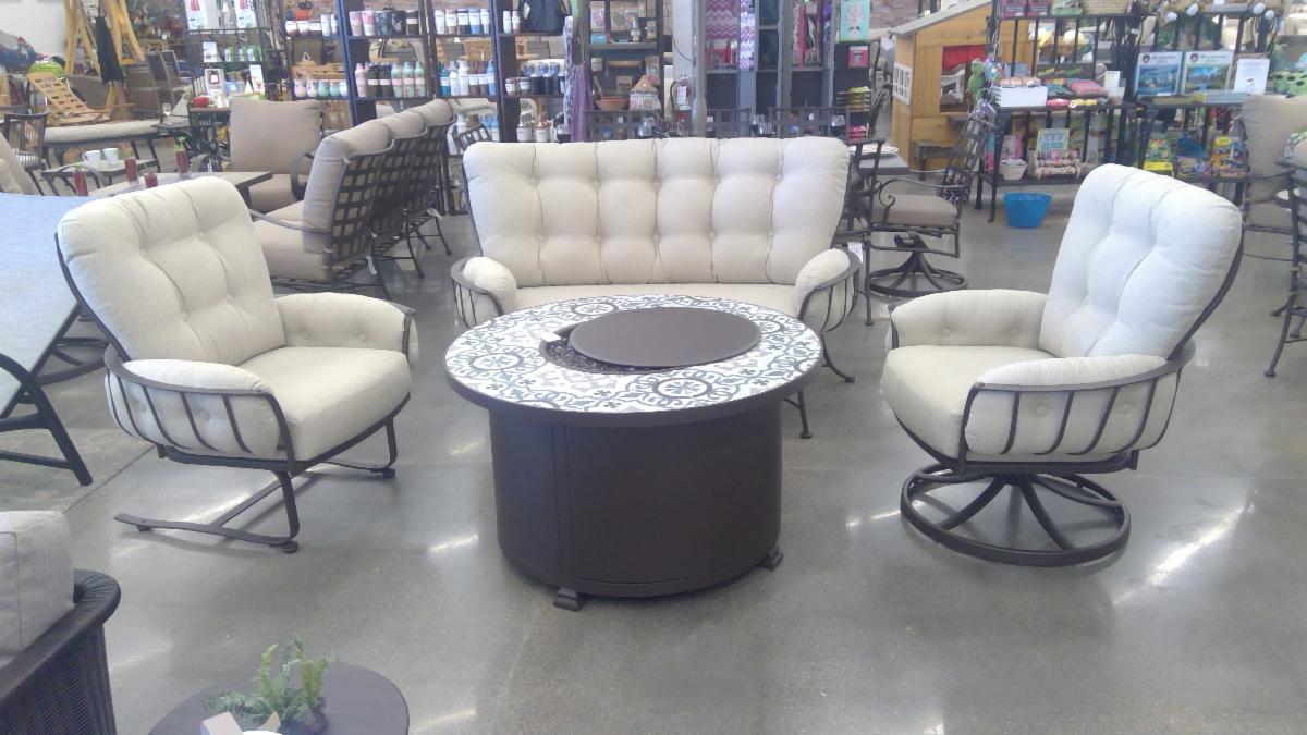 Fruehauf's Patio » This Month’s Happenings