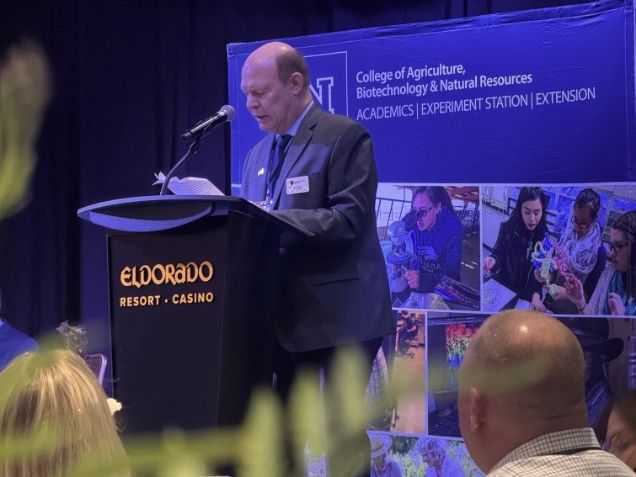 Dean Payne addressing attendees.