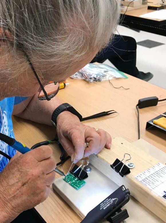 2019 Electronics Workshop Lois