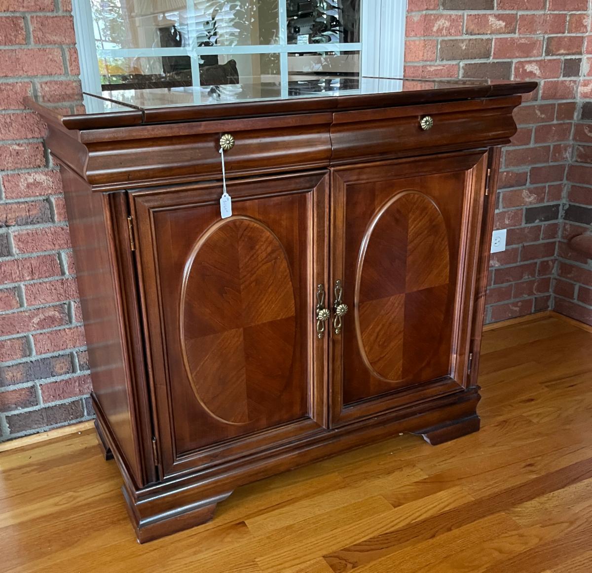 Lake Bowen Moving Sale