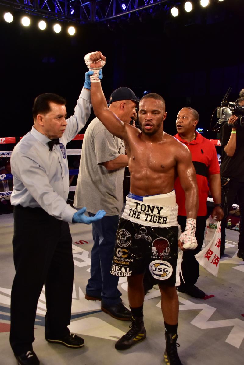 8e16f2a6 3fda 41d0 9540 de42dde59347