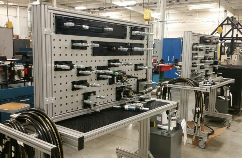 Hydraulic/Pneumatic Controls Starts Soon at Thompson MTEC!