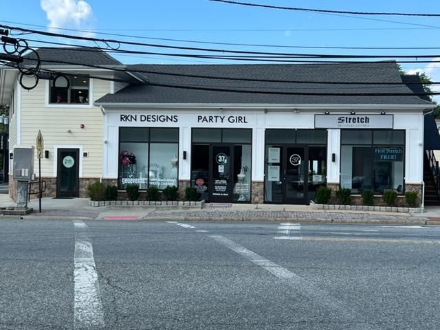 ANOTHER SUCCESSFUL BROKERAGE 