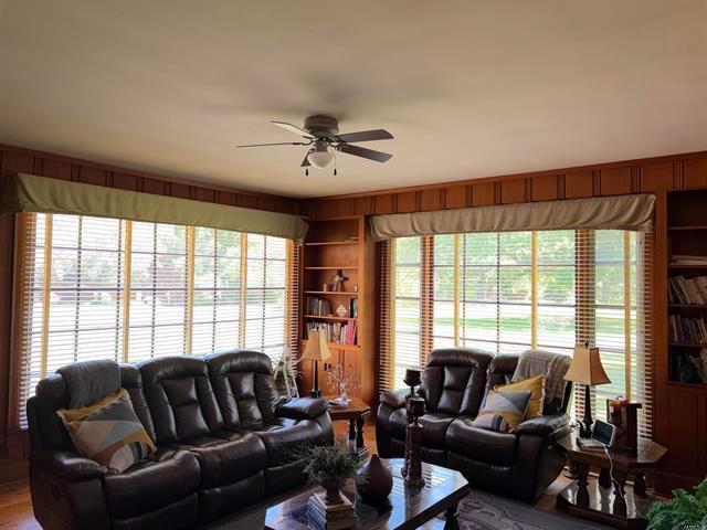 1 Elmwood Circle Den