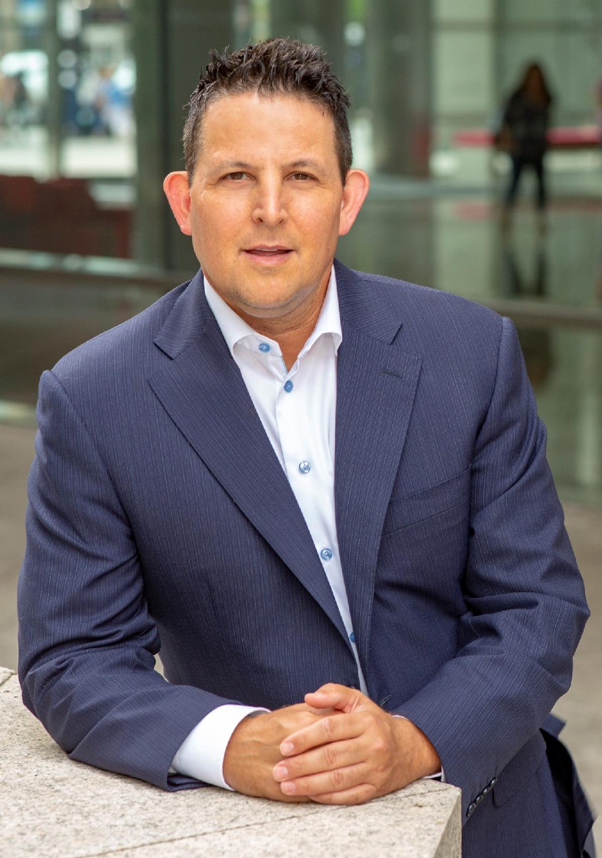 Rob Bernstein headshot