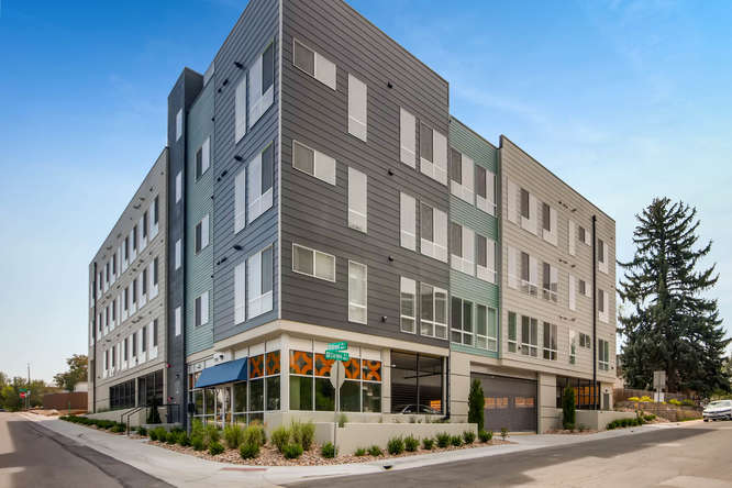 1100 Girard