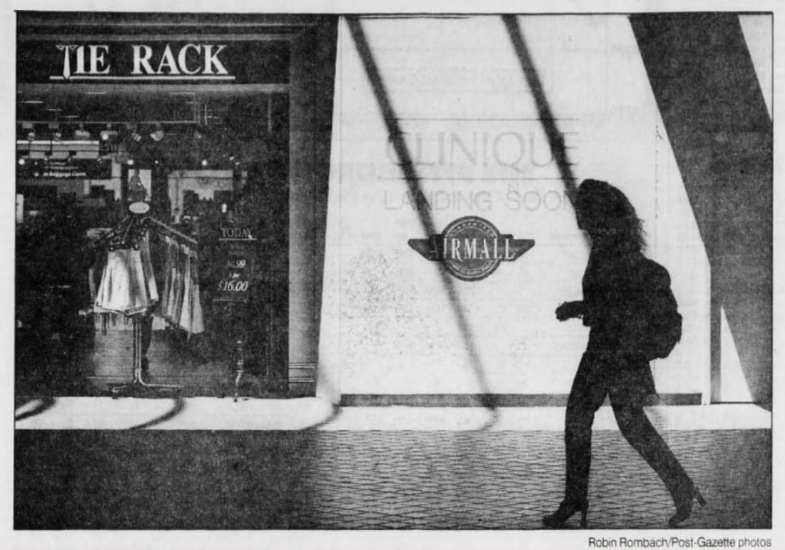 Historic retail construction at Pittsburgh International Airport