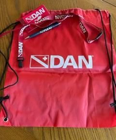 DAN string bag luggage tags pen and lanyard