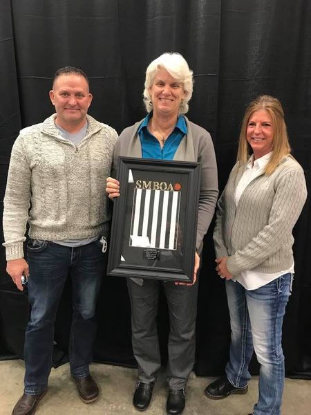 dive instructor linda maune inducted into basketball referee hall of fame 