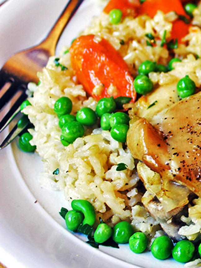 домашние макароны. полента с морепродуктами. салат аджапсандал. киноа с котлетами из индейки. куриная грудка с минимум ингредиентов.