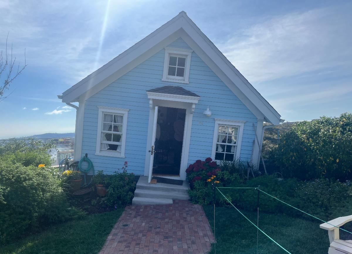 UCSD Depression Research Staff accompany CIAPM Staff to an Art Piece at the UCSD Stuart Collection